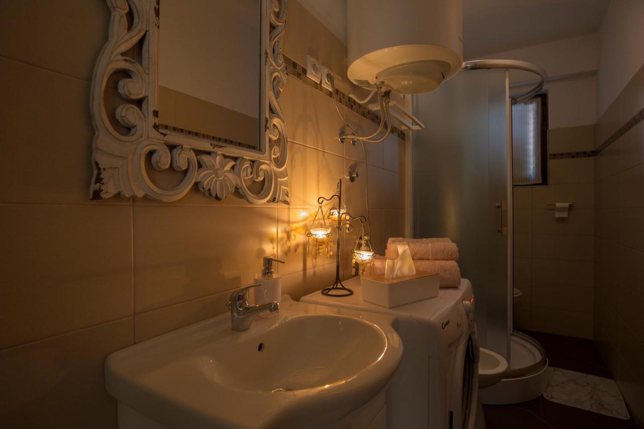 Apartmani Xenia & Desiderio Buzet Exteriör bild