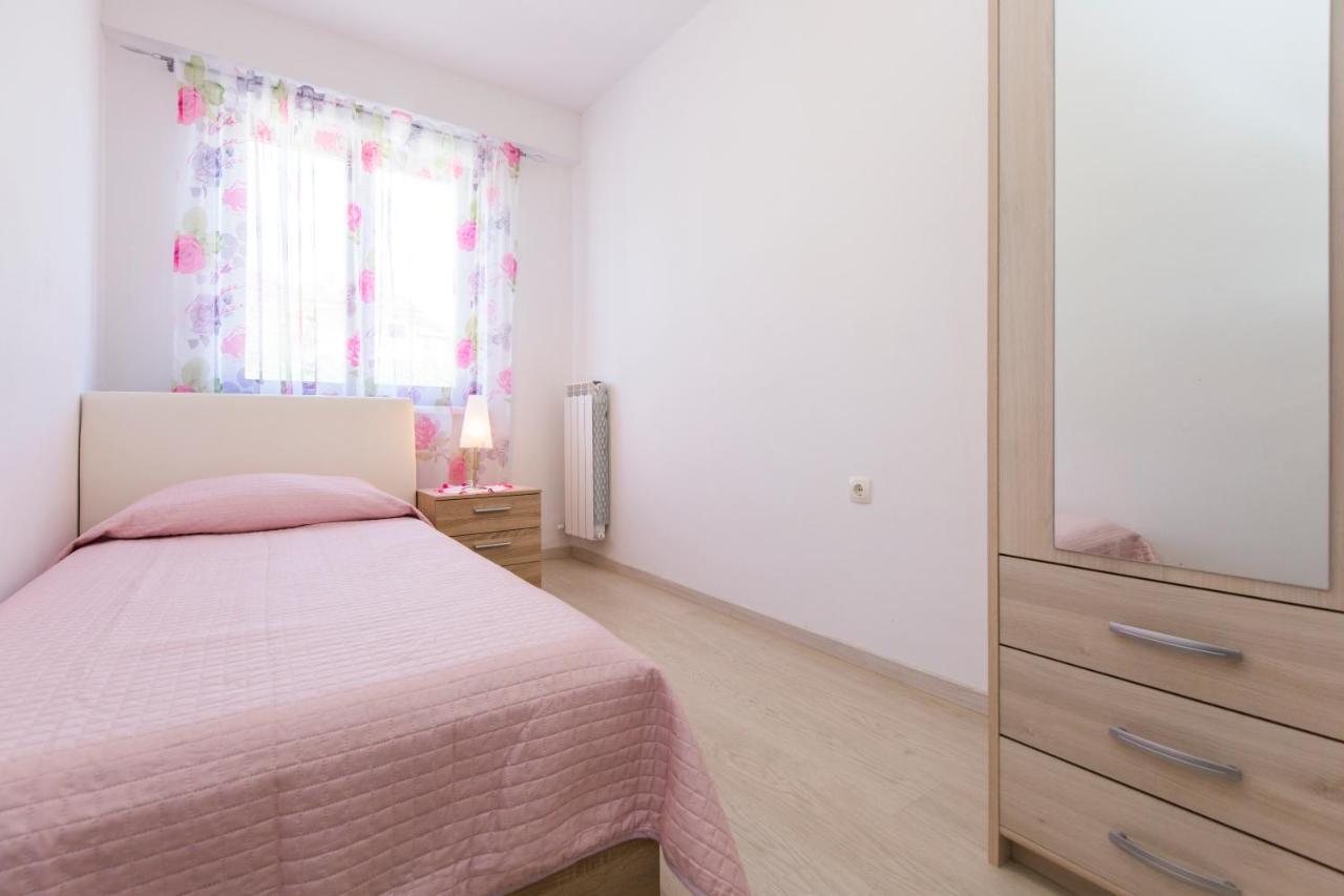 Apartmani Xenia & Desiderio Buzet Exteriör bild